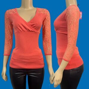 2B Bebe 3/4 Sleeve Lace Surplus V-Neck Top Coral XSmall